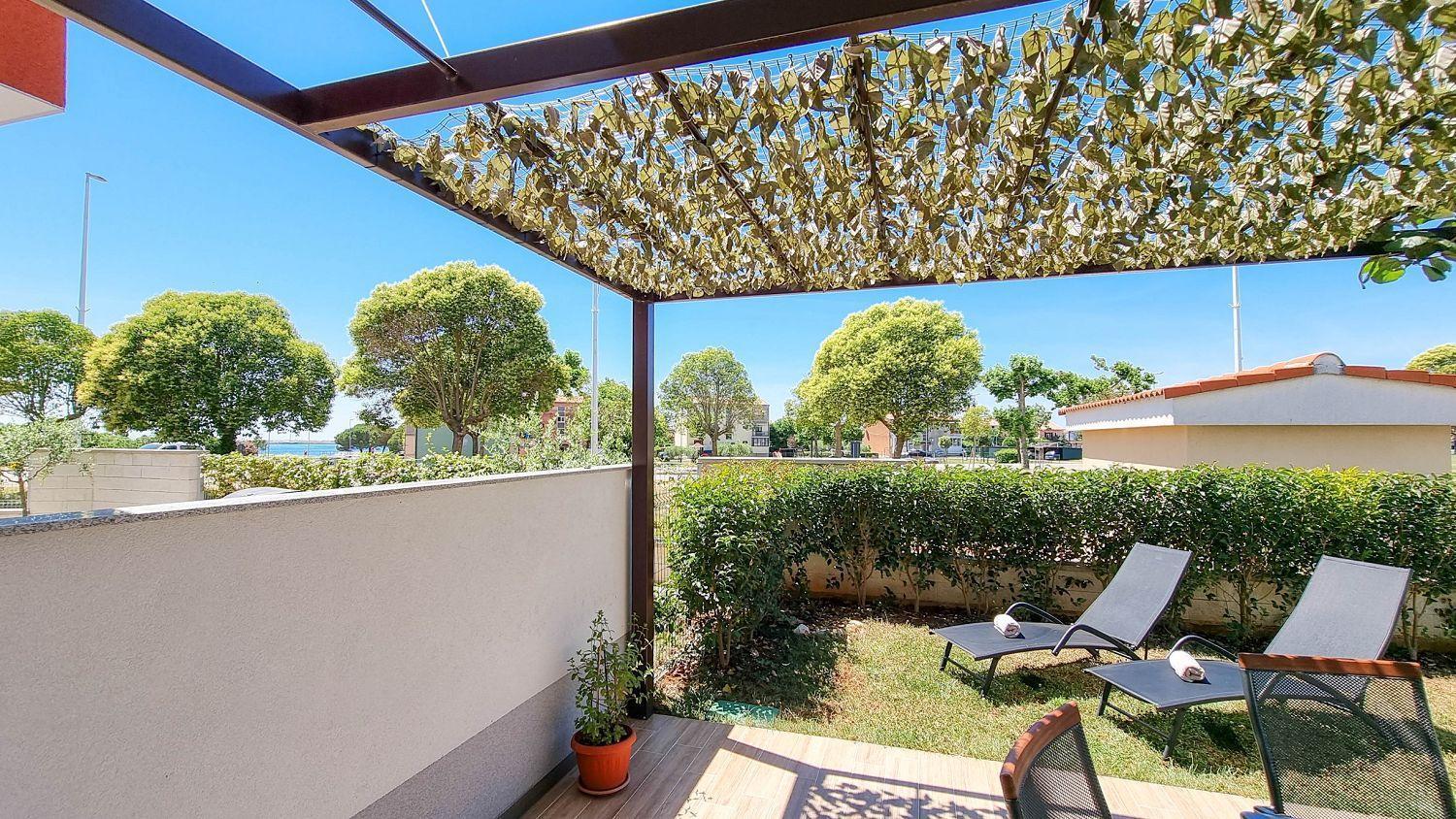 Strandnahes Mit Meerblick, Mediterranem Garten, Liegen, Waschmaschine *