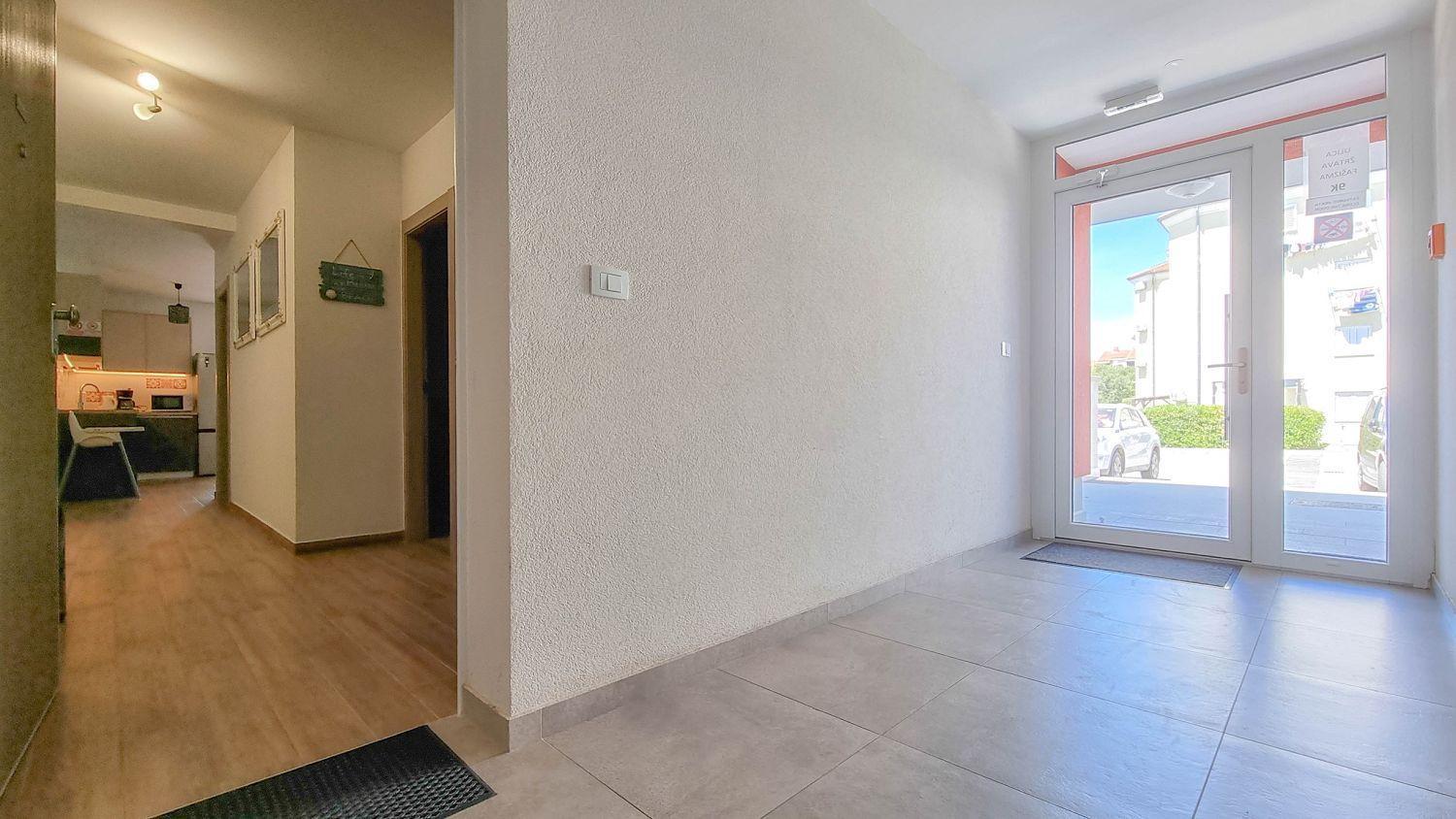 Strandnahes Mit Meerblick, Mediterranem Garten, Liegen, Waschmaschine Apartment *
