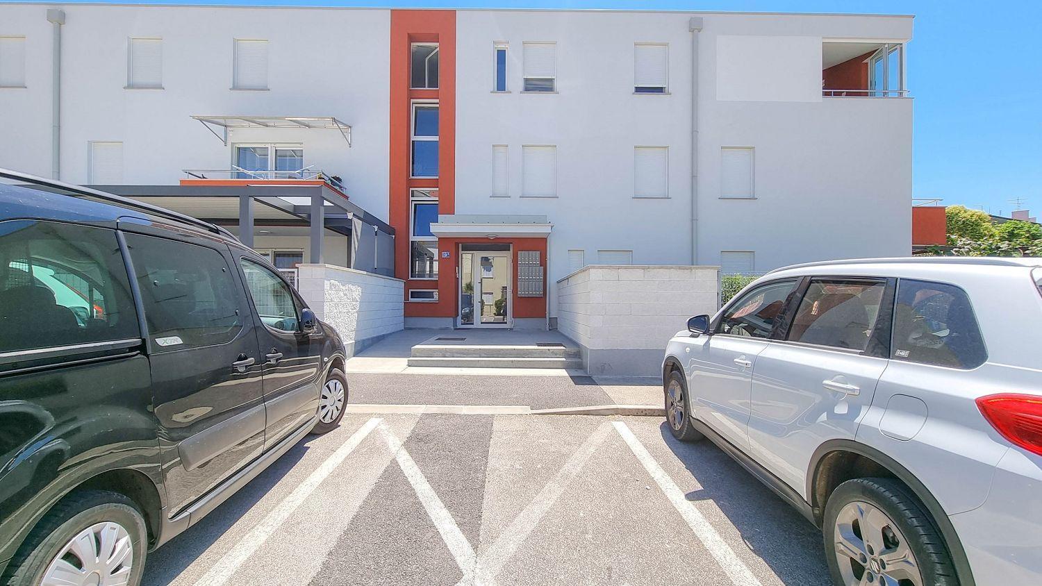 Apartment Strandnahes Mit Meerblick, Mediterranem Garten, Liegen, Waschmaschine