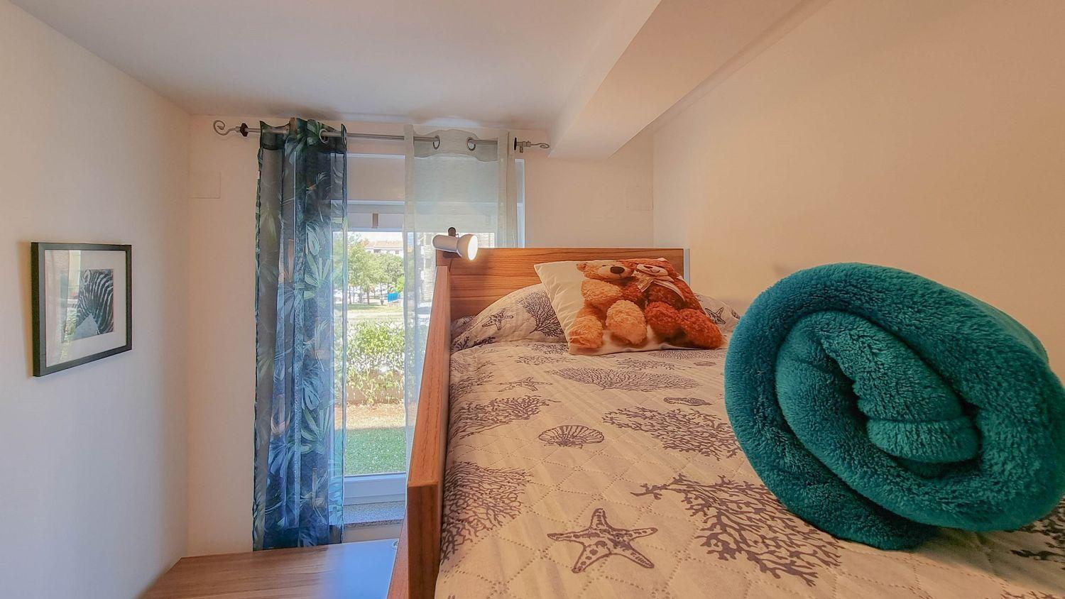 Strandnahes Mit Meerblick, Mediterranem Garten, Liegen, Waschmaschine Apartment
