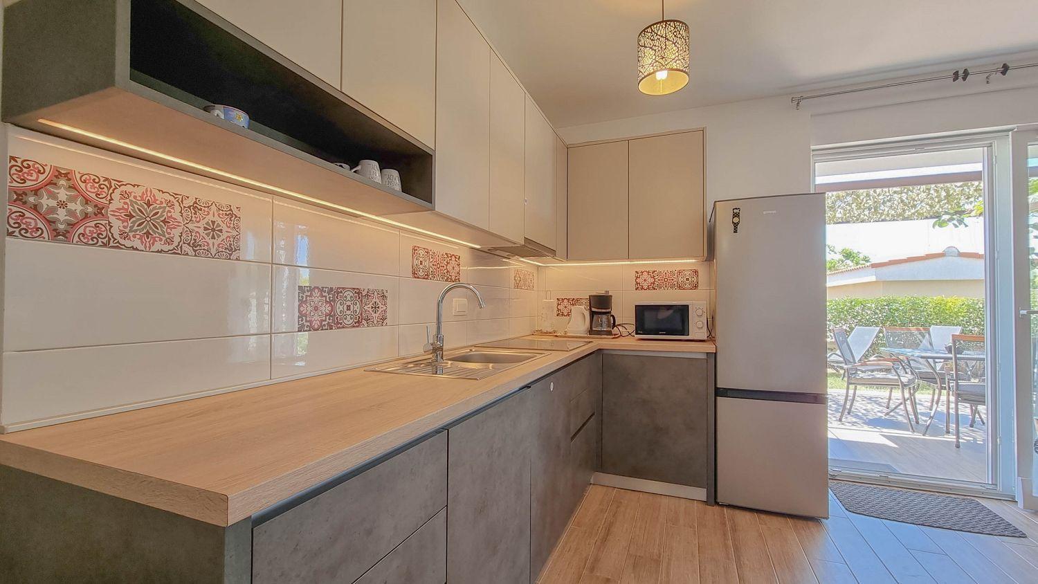 Strandnahes Mit Meerblick, Mediterranem Garten, Liegen, Waschmaschine Apartment Umag